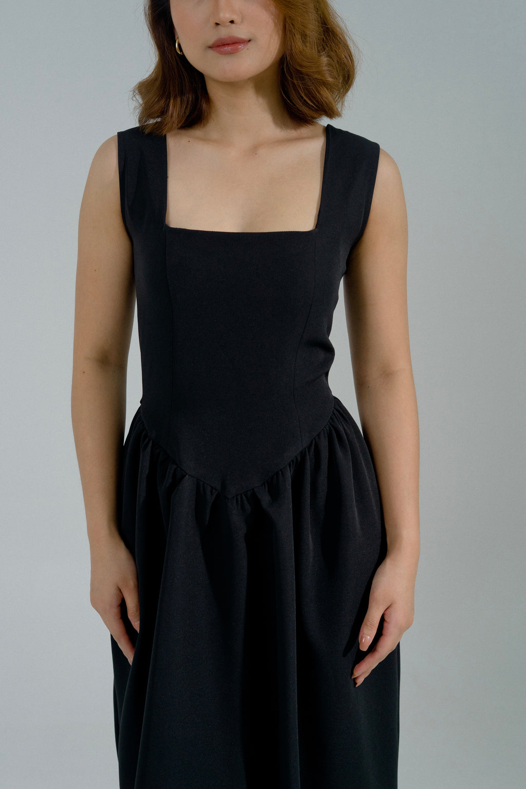 Elora V waist dress