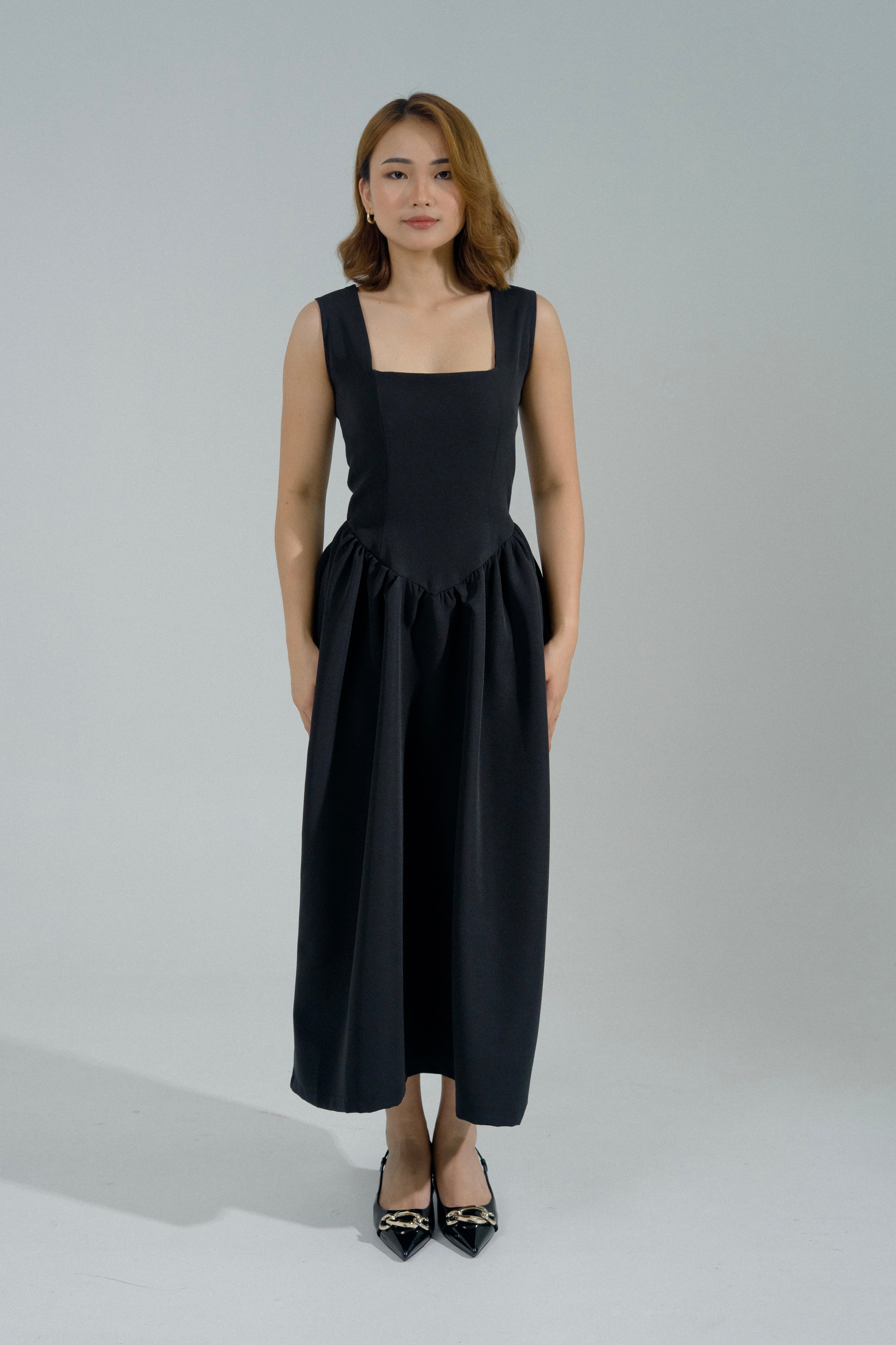 Elora V waist dress