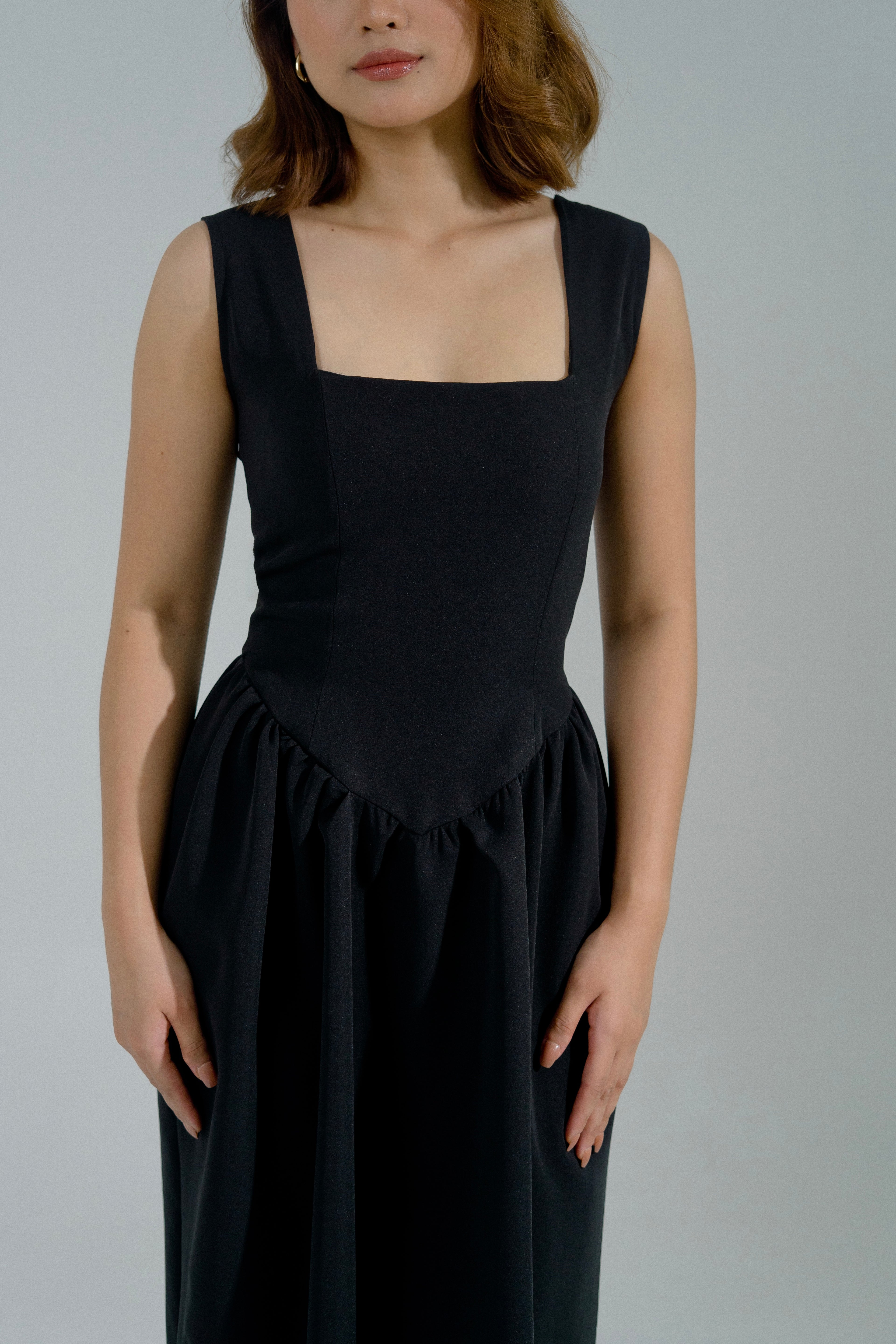 Elora V waist dress