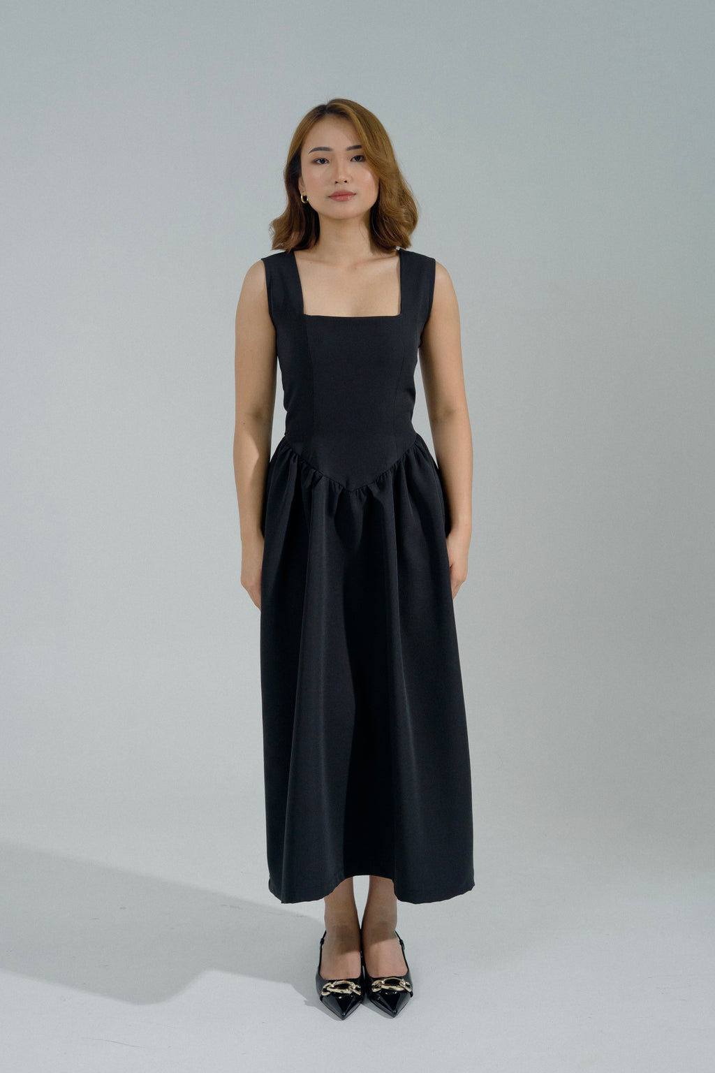 Elora V waist dress